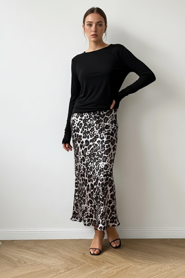 Jupe Léopard Satinée Fluide Élégante Douce