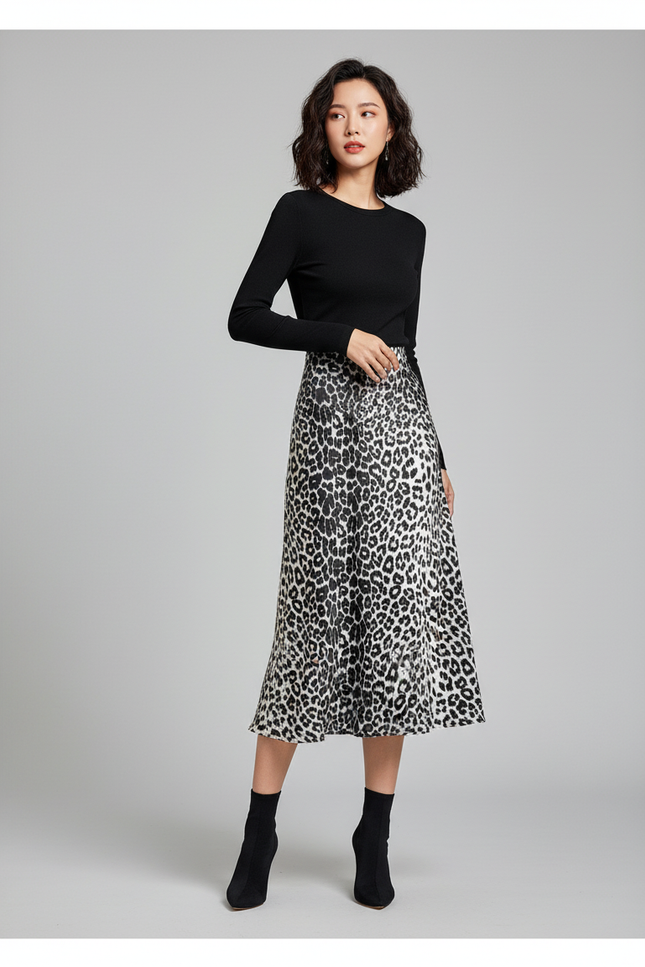 Jupe Léopard Satinée Évasée Élégante