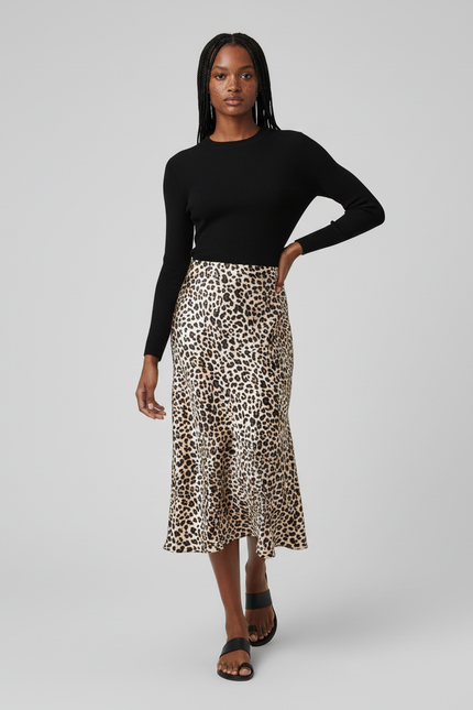 Jupe Léopard Satinée Élégante